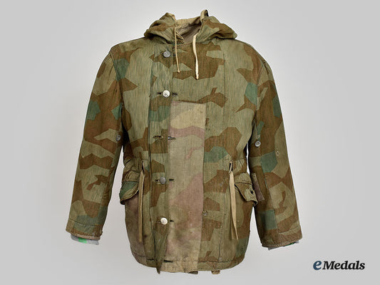 germany,_heer._a_reversible_splinter_pattern_camouflage_winter_parka_l22_mnc7864_476