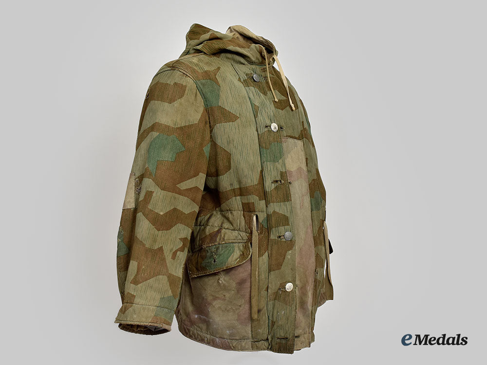 germany,_heer._a_reversible_splinter_pattern_camouflage_winter_parka_l22_mnc7865_477