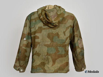 germany,_heer._a_reversible_splinter_pattern_camouflage_winter_parka_l22_mnc7867_479
