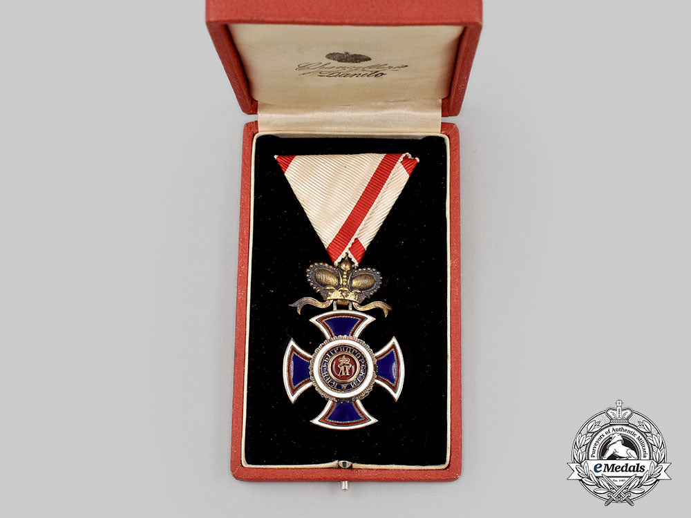montenegro,_kingdom._an_order_of_danilo,_iv_class_officer,_c.1900_l22_mnc7903_627