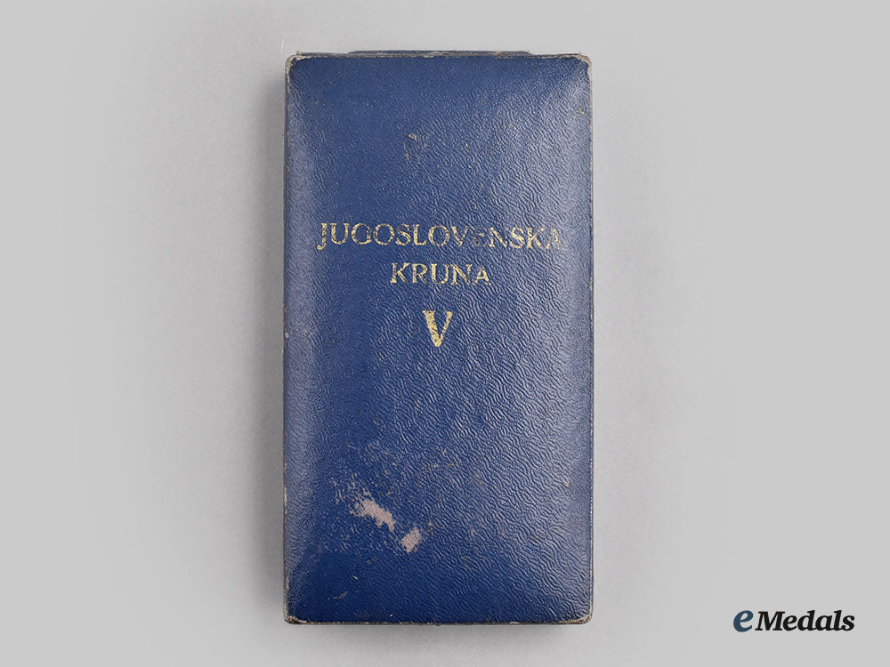 yugoslavia,_kingdom._an_order_of_the_yugolsav_crown,_knight_by_huguenin_freres,_in_case_l22_mnc7909_941_1