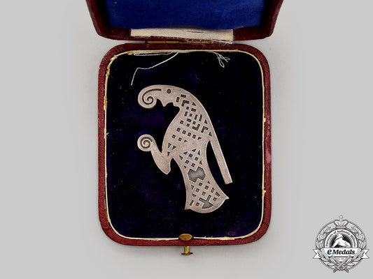 germany,_ss._a_germanic_folk_art_silver_brooch,_with_case,_by_gahr_l22_mnc7911_078