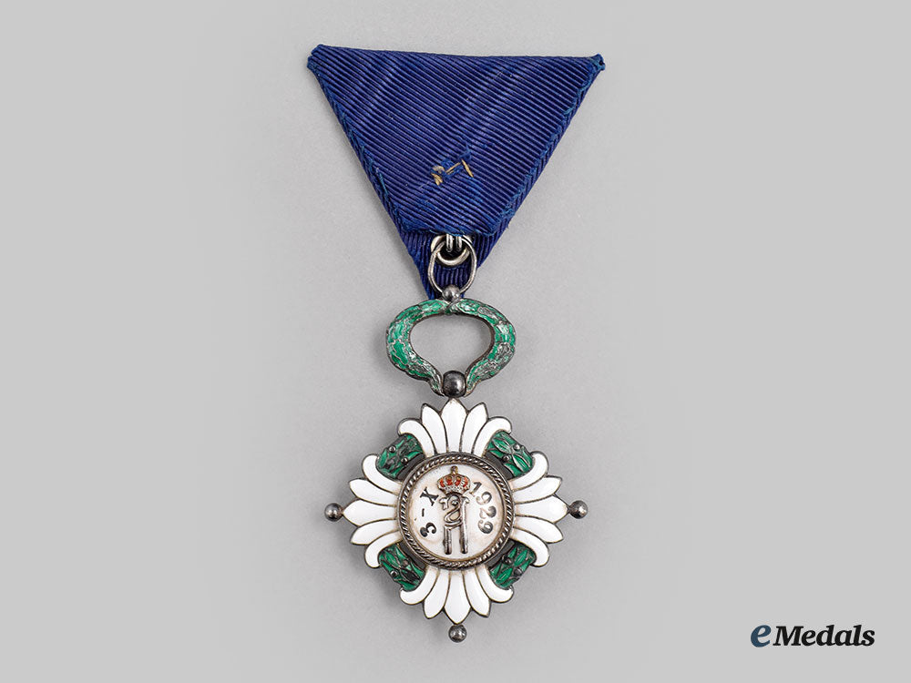 yugoslavia,_kingdom._an_order_of_the_yugolsav_crown,_knight_by_huguenin_freres,_in_case_l22_mnc7919_948_1