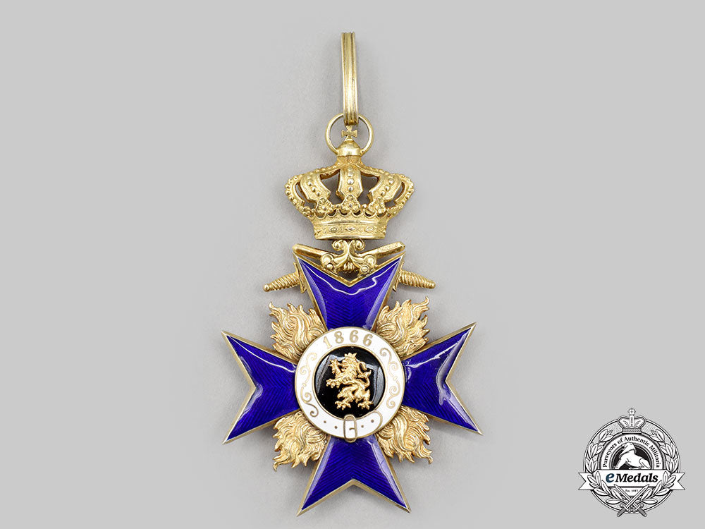 bavaria,_kingdom._an_order_of_military_merit,_i_class_cross_with_swords_and_crown,_by_gebrüder_hemmerle,_c.1918_l22_mnc7923_824_1