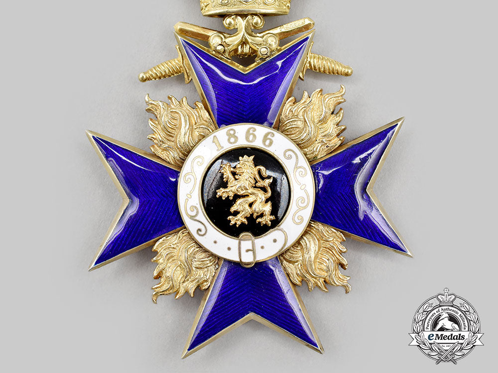 bavaria,_kingdom._an_order_of_military_merit,_i_class_cross_with_swords_and_crown,_by_gebrüder_hemmerle,_c.1918_l22_mnc7924_826_1