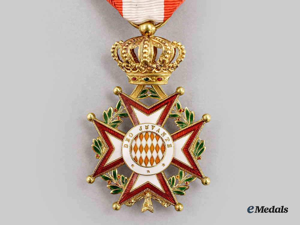 monaco,_principality._an_order_of_st._charles,_i_class_knight_in_gold_l22_mnc7934_953_1