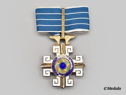 brazil,_kingdom._an_order_of_aeronautical_merit,_commander_to_nasa_apollo11_astronaut_buzz_aldrin_l22_mnc7980_153