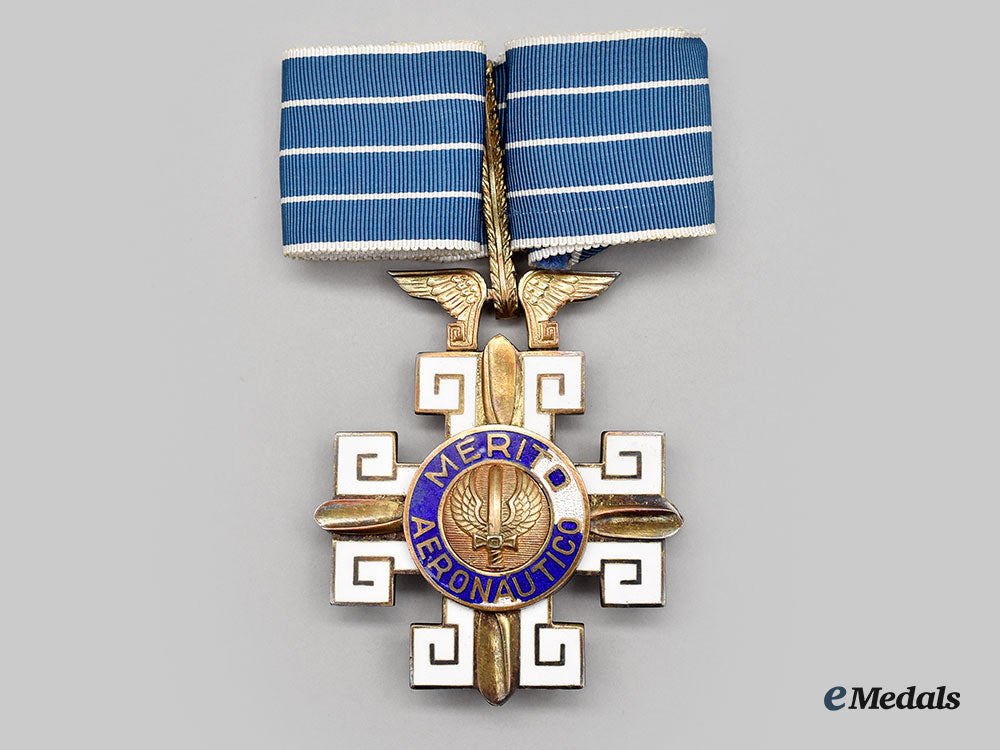 brazil,_kingdom._an_order_of_aeronautical_merit,_commander_to_nasa_apollo11_astronaut_buzz_aldrin_l22_mnc7985_155