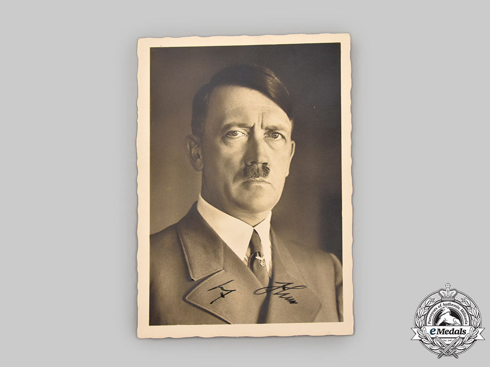 germany,_third_reich._a_signed_and_framed_ah_portrait_l22_mnc8144_655