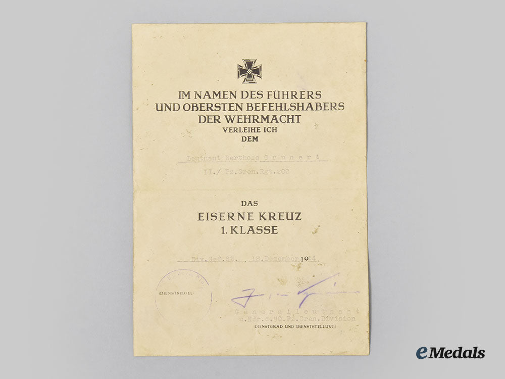 germany,_heer._a_pair_of_award_documents_to_leutnant_berthold_grunert_l22_mnc8155_042_1_1