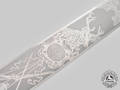 germany,_third_reich._a_german_hunting_association_gaujägermeister_presentation_dagger,_with_award_folder,_to_general_curt_freiherr_von_gienanth_l22_mnc8172_957_1