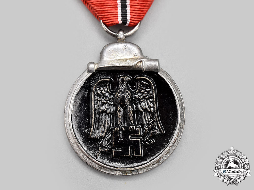 germany,_wehrmacht._an_eastern_front_medal,_spanish-_made_for_blue_division_veterans_l22_mnc8213_982
