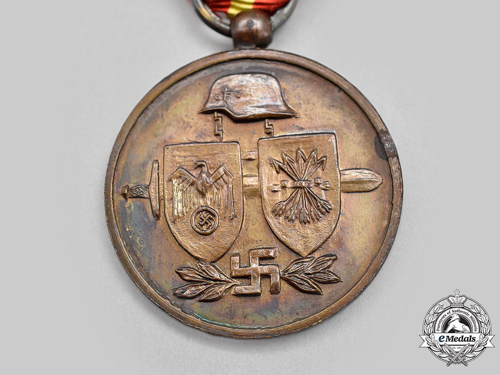 germany,_wehrmacht._a_spanish_volunteer_medal,_spanish-_made_for_blue_division_veterans_l22_mnc8226_990