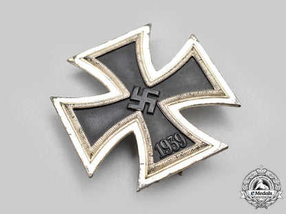 germany,_wehrmacht._a1939_iron_cross_i_class,_with_case,_by_wächtler&_lange_l22_mnc8257_008