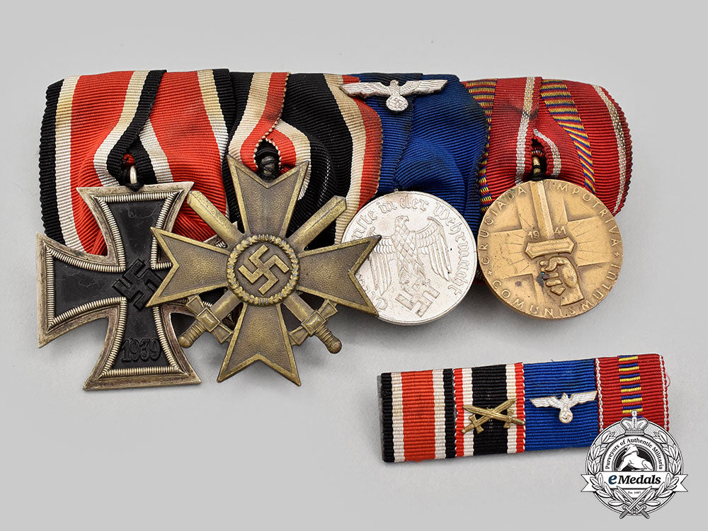 germany,_wehrmacht._a_medal_bar_for_eastern_front_service,_with_matching_ribbon_bar_l22_mnc8271_072