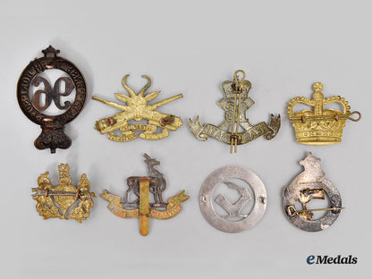 united_kingdom._a_lot_of_eight_cap_badges_l22_mnc8330_112_1