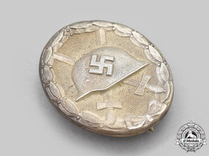 germany,_wehrmacht._a_silver_grade_wound_badge,_by_hermann_wernstein_l22_mnc8334_155_1_1