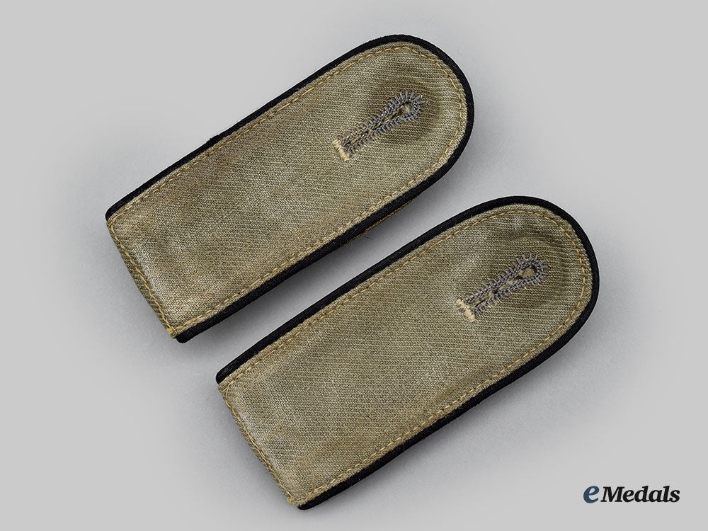 germany,_heer._a_set_of_engineer_enlisted_personnel_tropical_shoulder_straps_l22_mnc8350_732_1