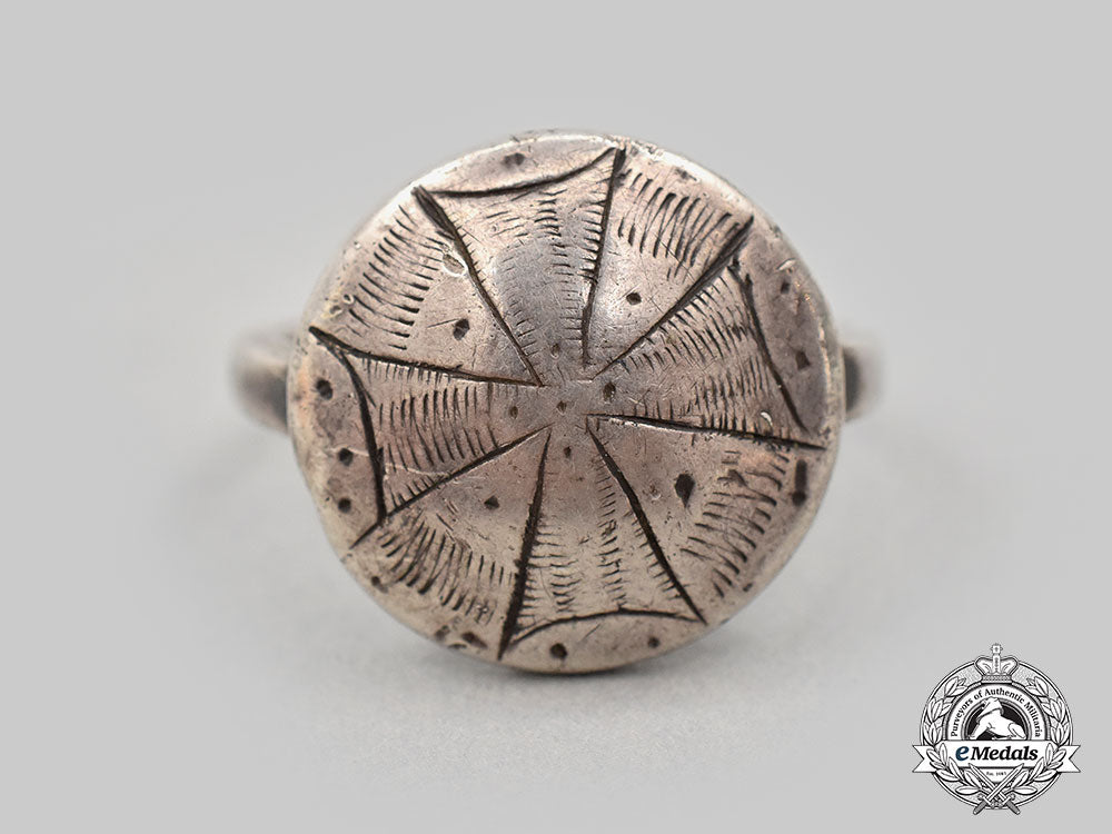 france,_kingdom._a_maltese_cross_silver_ring,_c.1750_l22_mnc8360_118