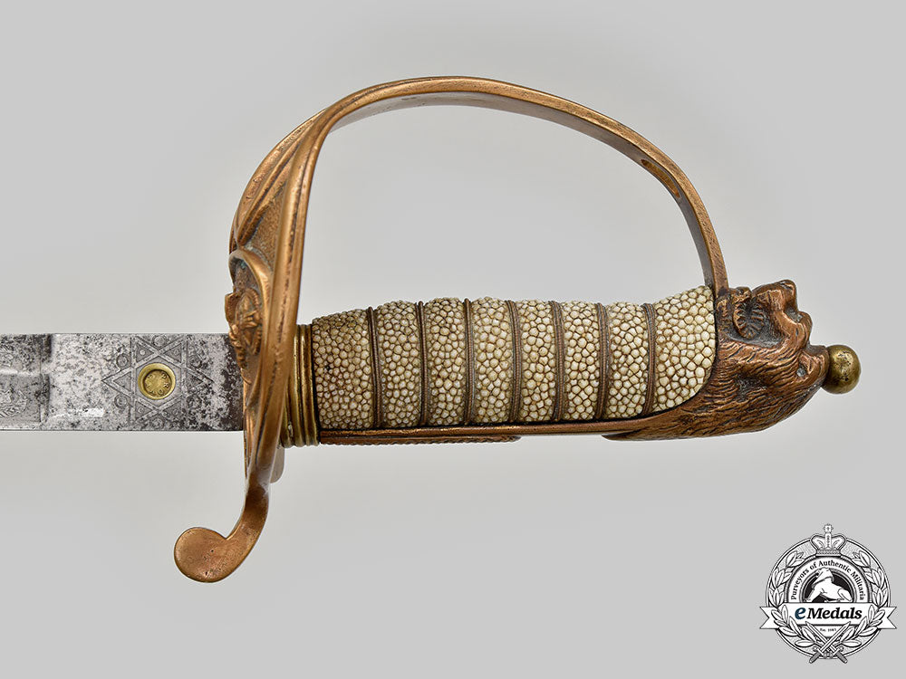 united_kingdom._a_first_war_royal_navy_officer's_sword,_by_j.r.gaunt_l22_mnc8393_184