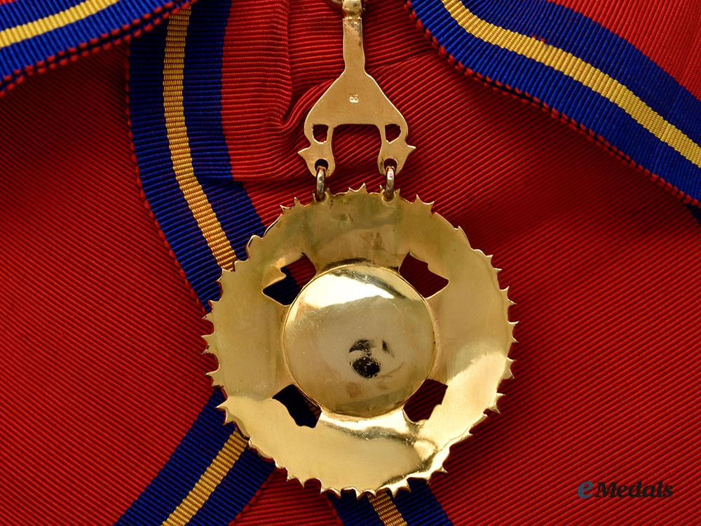 cambodia,_kingdom(_post1993)._a_royal_order_of_sahametrei,_i_class_grand_cross_set,_modern_issue_l22_mnc8397_274