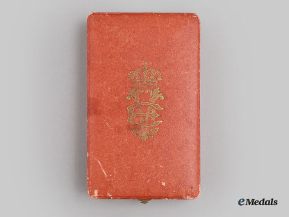 italy,_kingdom._an_order_of_the_crown_in_gold,_iii_class_commander,_cased_l22_mnc8399_130_1