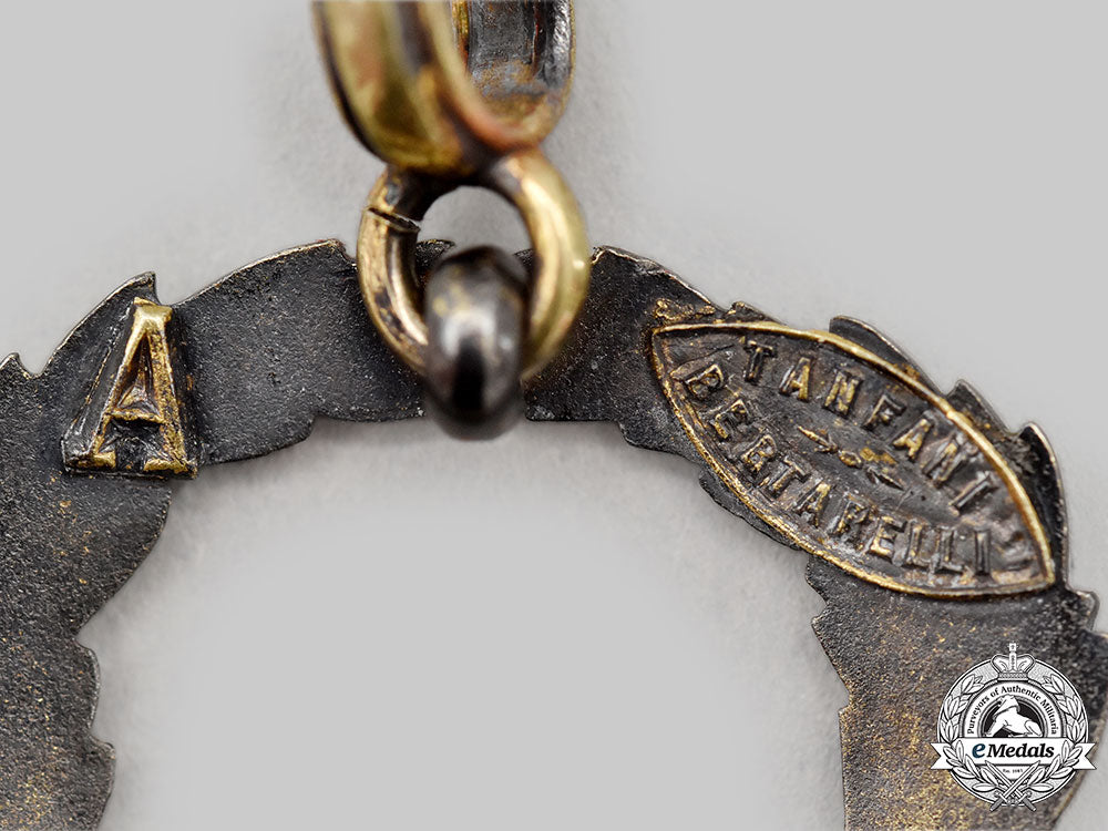 vatican,_state._an_equestrian_order_of_st._gregory_the_great_for_civil_merit,_ii_class_commander_set,_cased,_by_tanfani&_bertarelli,_c.1930_l22_mnc8407_304
