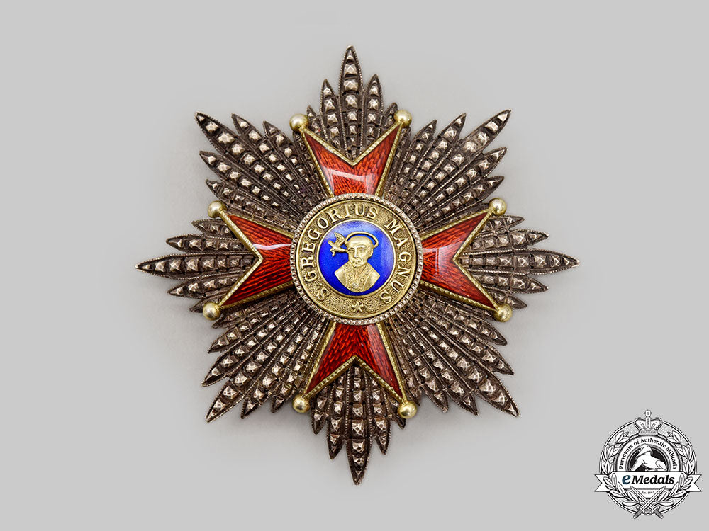 vatican,_state._an_equestrian_order_of_st._gregory_the_great_for_civil_merit,_ii_class_commander_set,_cased,_by_tanfani&_bertarelli,_c.1930_l22_mnc8408_305