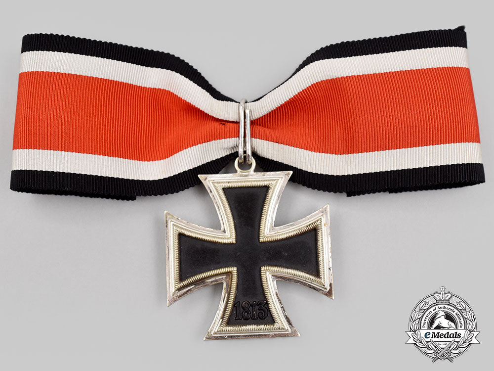 germany,_federal_republic._a_knight’s_cross_of_the_iron_cross,_postwar_veteran’s_example,_c.1950_l22_mnc8415_434