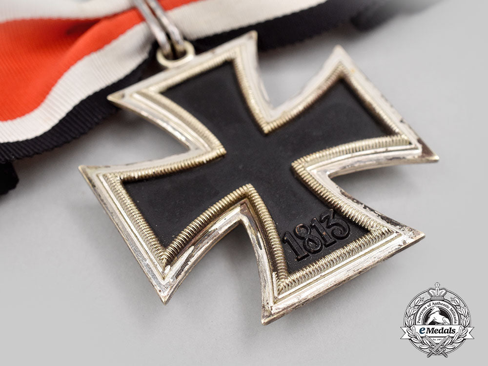 germany,_federal_republic._a_knight’s_cross_of_the_iron_cross,_postwar_veteran’s_example,_c.1950_l22_mnc8418_435
