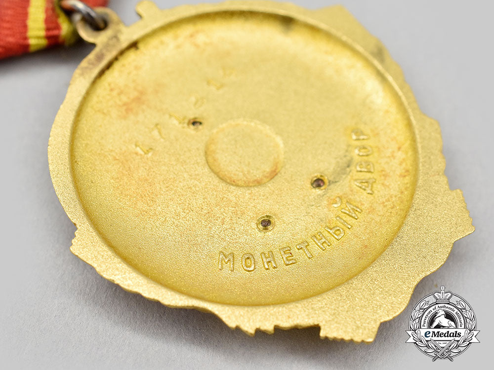 russia,_soviet_union._a_rare_order_of_lenin,_type_v_in_gold,_with_case_and_award_documents_to_lev_semenovich_badriev_l22_mnc8472_169