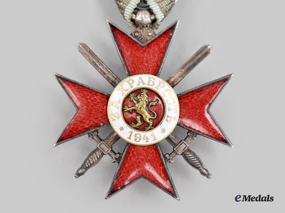 bulgaria,_kingdom._a_military_order_of_bravery,_c.1942,_iv_class,_grade_ii,_cased_l22_mnc8485_168_1