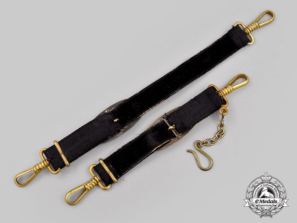 germany,_kriegsmarine._an_officer’s_dagger_hanger_l22_mnc8486_462