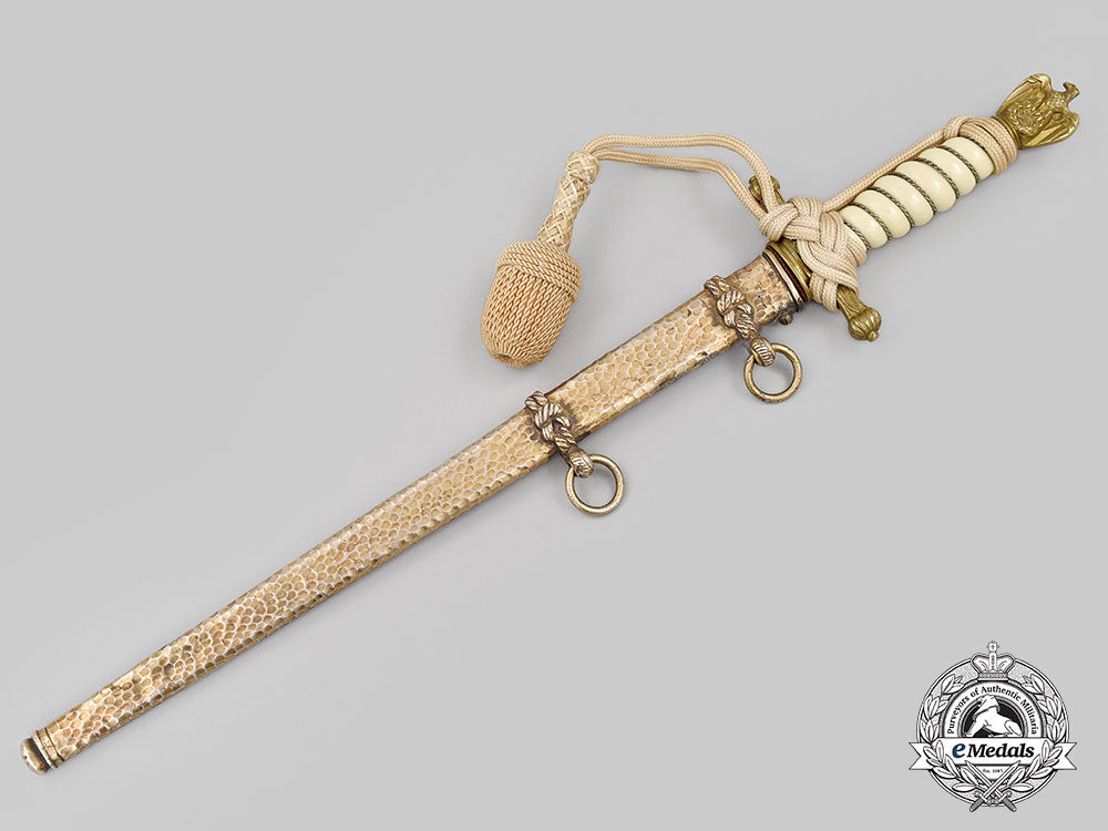 germany,_kriegsmarine._an_officer’s_dagger,_by_alcoso_l22_mnc8498_469