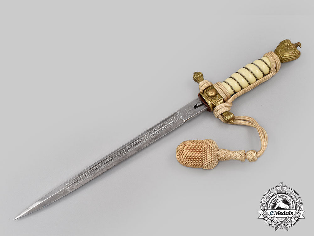 germany,_kriegsmarine._an_officer’s_dagger,_by_alcoso_l22_mnc8502_471
