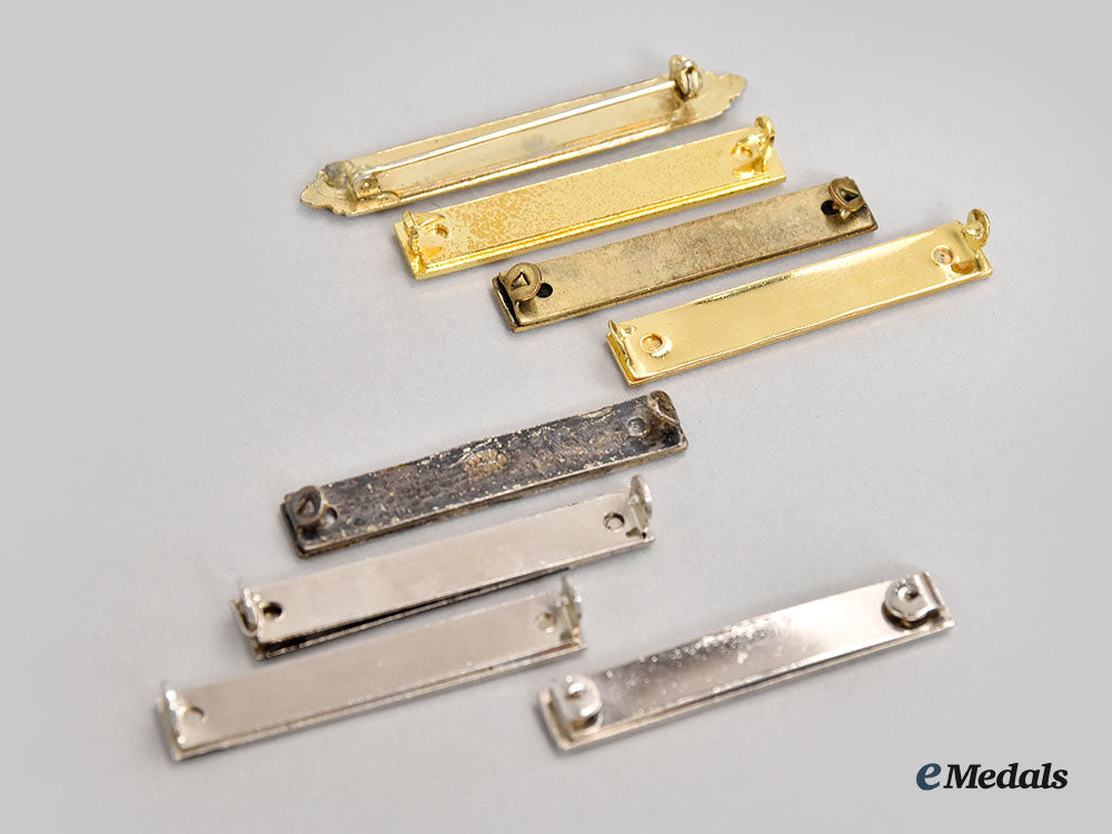 canada,_commonwealth._a_cfd&_royal_canadian_legion_group,_to_corporal/_rcl_president_donald_james_heyes_cd_l22_mnc8521_187_1_1_1