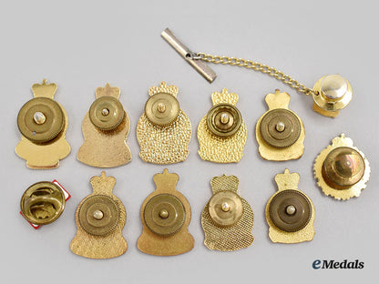 canada,_commonwealth._a_cfd&_royal_canadian_legion_group,_to_corporal/_rcl_president_donald_james_heyes_cd_l22_mnc8526_189_1_1_1