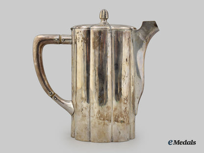 united_kingdom._a_silver_scalloped_edge_coffee_pot_l22_mnc8531_185_1