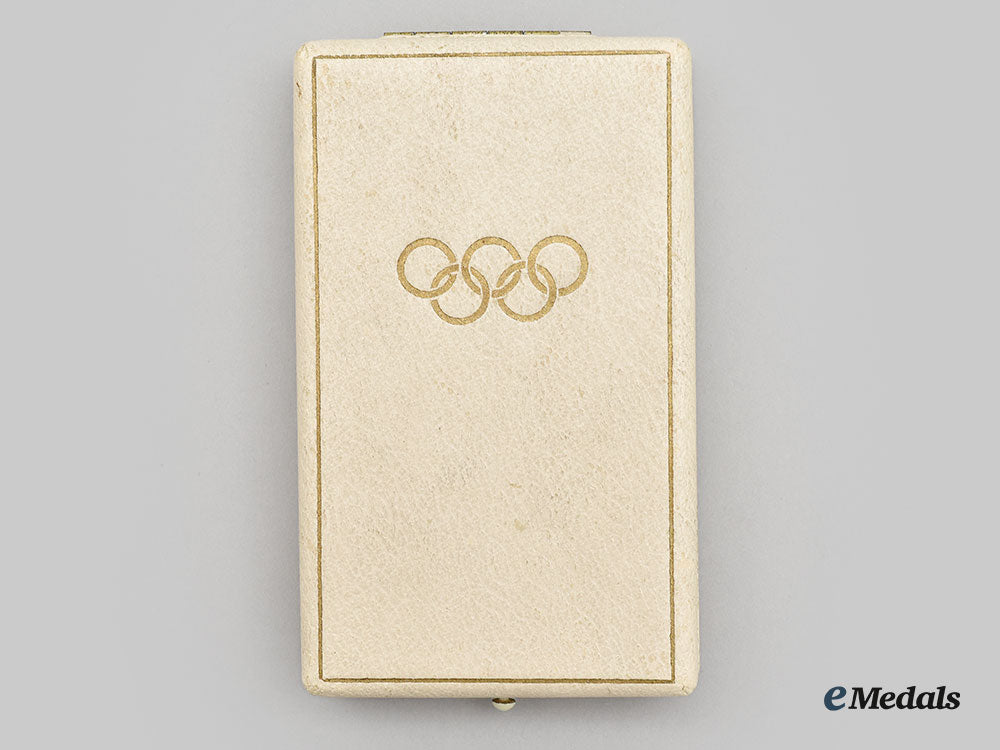 germany,_third_reich._an_olympic_games_commemorative_medal,_with_case_l22_mnc8548_256