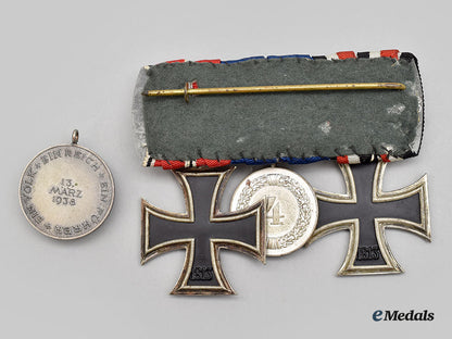 germany,_wehrmacht._a_dual_iron_cross_medal_bar_for_a_second_world_war_combatant_l22_mnc8587_268