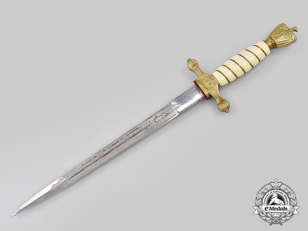 germany,_kriegsmarine._an_officer’s_dress_dagger,_by_lauterjung&_sohn_l22_mnc8606_222