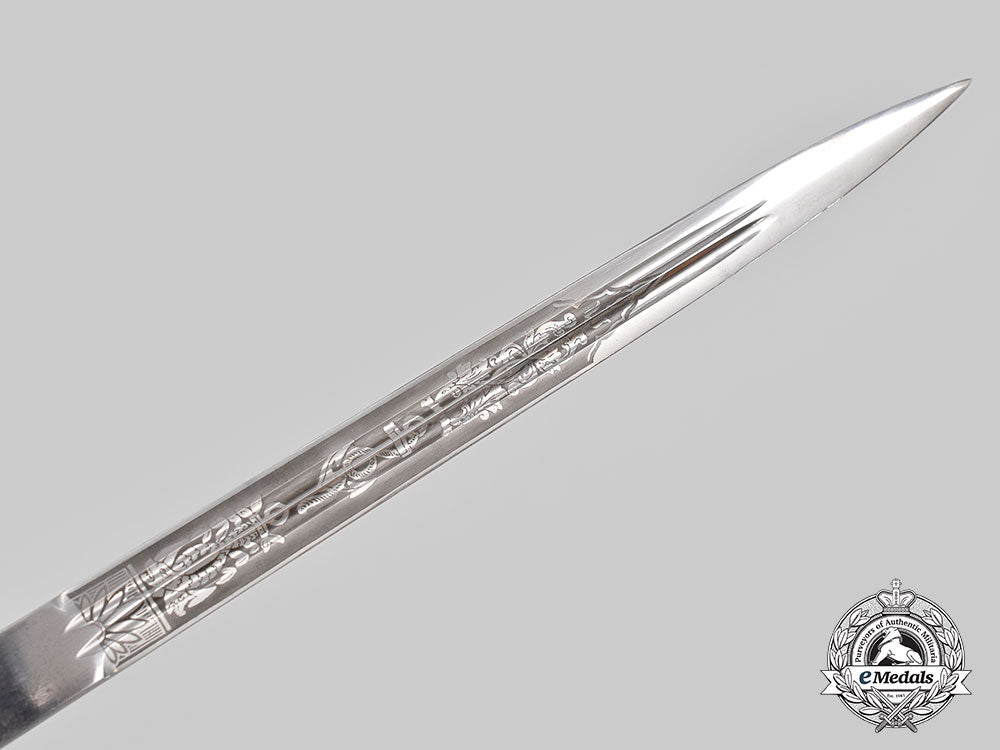 germany,_kriegsmarine._an_officer’s_dagger,_by_e.&_f._hörster_l22_mnc8619_233