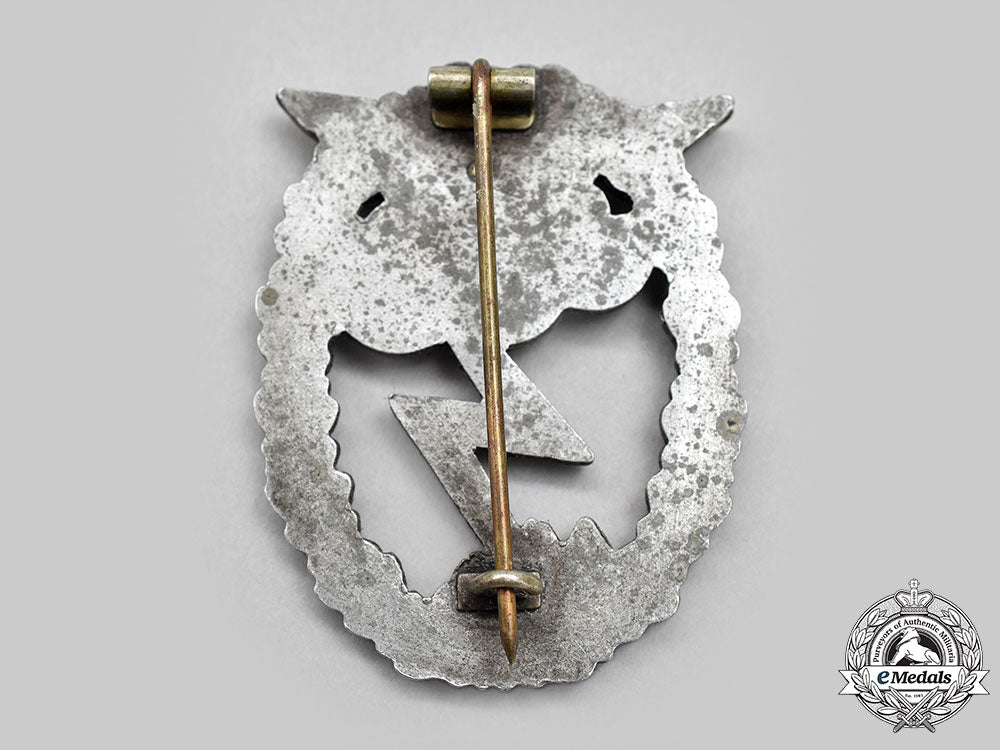 germany,_luftwaffe._a_ground_assault_badge_l22_mnc8629_103