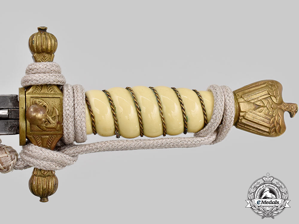 germany,_kriegsmarine._an_officer’s_dagger,_by_paul_weyersberg&_co_l22_mnc8632_242_1