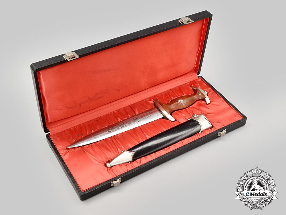 germany,_nskk._a_rare1936_berlin_olympics_presentation_dagger,_with_case,_by_malsh&_ambronn_l22_mnc8632_251_1_1