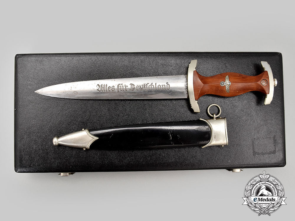 germany,_nskk._a_rare1936_berlin_olympics_presentation_dagger,_with_case,_by_malsh&_ambronn_l22_mnc8634_239_1_1