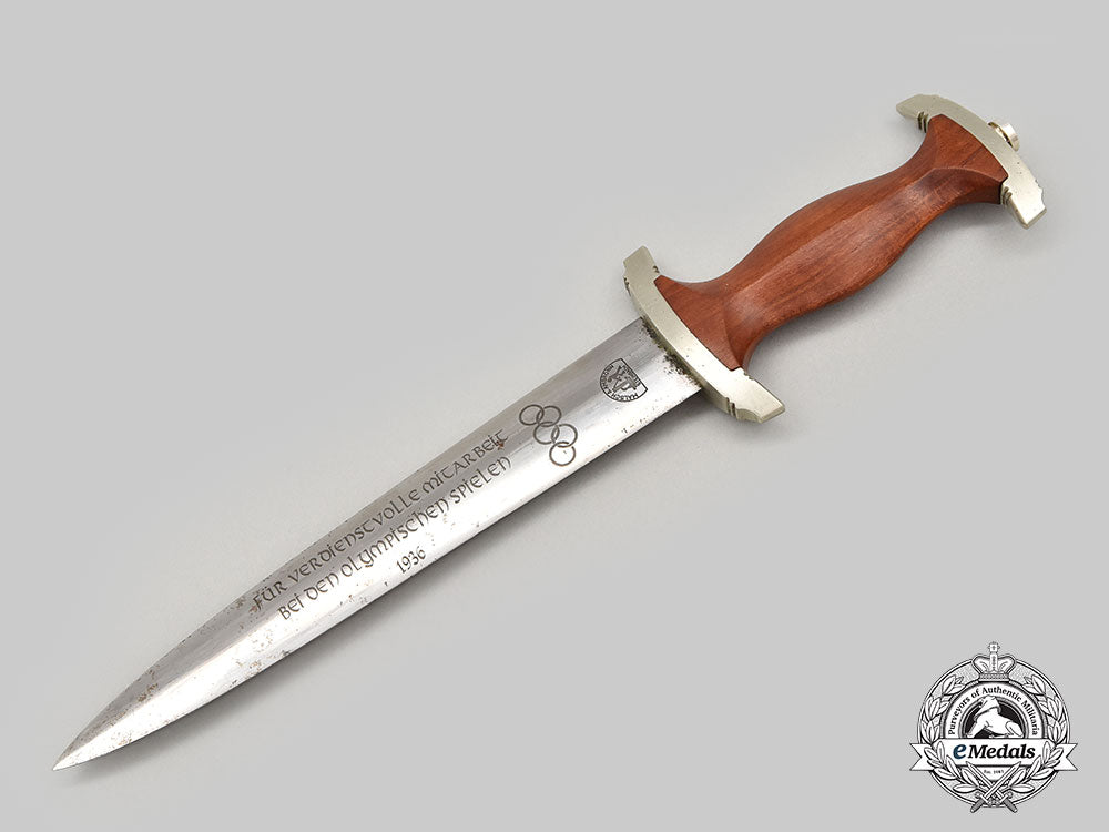 germany,_nskk._a_rare1936_berlin_olympics_presentation_dagger,_with_case,_by_malsh&_ambronn_l22_mnc8638_242_1_1