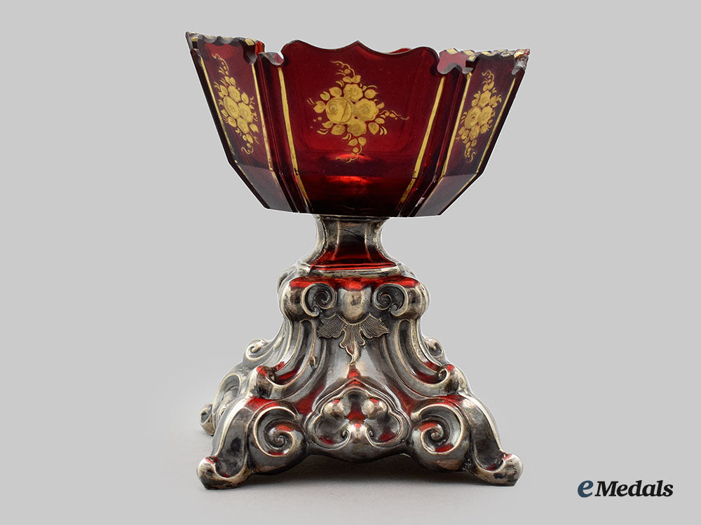 austria_hungary,_kingdom._a_red_glass_bowl_with_silver_base,_c.1883_l22_mnc8654_107_1