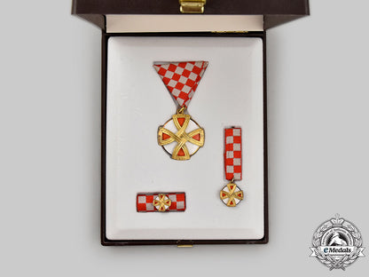 croatia,_republic._an_order_of_the_croatian_interlace,_fullsize_and_miniature,_cased_l22_mnc8659_824_1