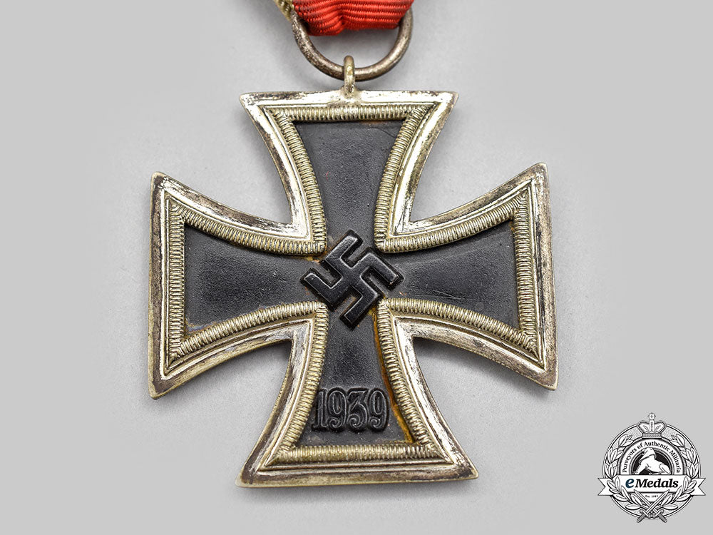 germany,_wehrmacht._a1939_iron_cross_ii_class,_by_berg&_nolte_l22_mnc8691_135_1